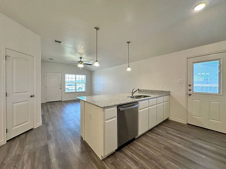 306B Dolphin Dr — Photo 8