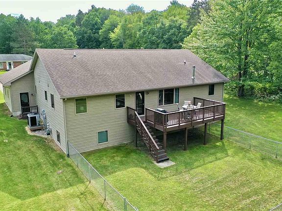 5th image of 6223 Lancaster Ln