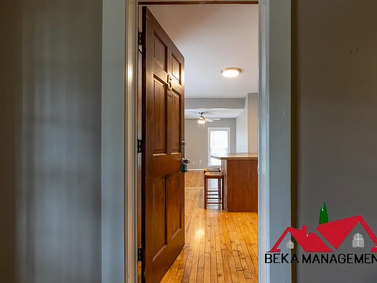 941 Starkweather St #5 — Photo 3