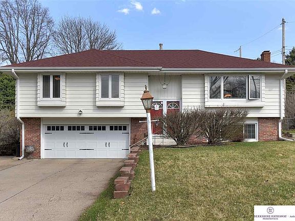 2nd image of 4717 N 107th St