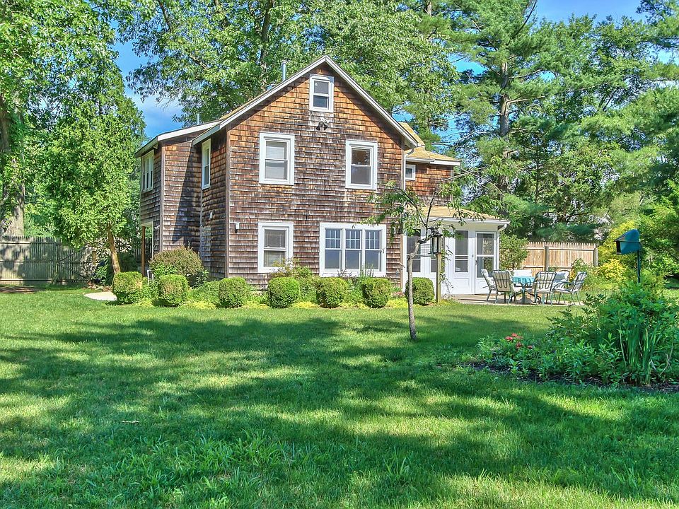 Charming, restored farmhouse