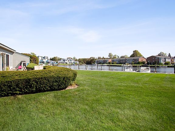 5th image of 16 Harbour Dr