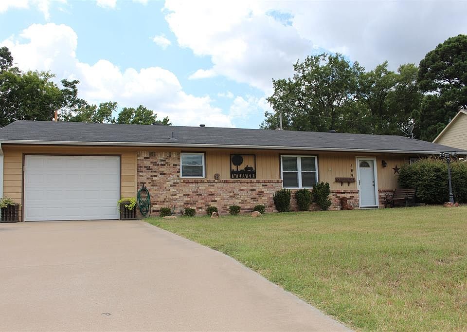 1st image of 109 Katy Dr