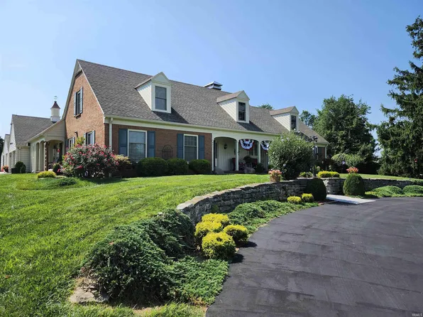 801 Iroquois Dr, Fort Branch, IN 47648