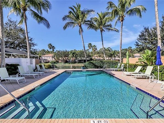 2nd image of 5625 Cove Cir