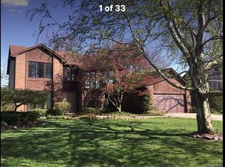 37775 River Bnd, Farmington Hills, MI 48335