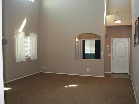 4th image of 17640 W Larkspur Dr