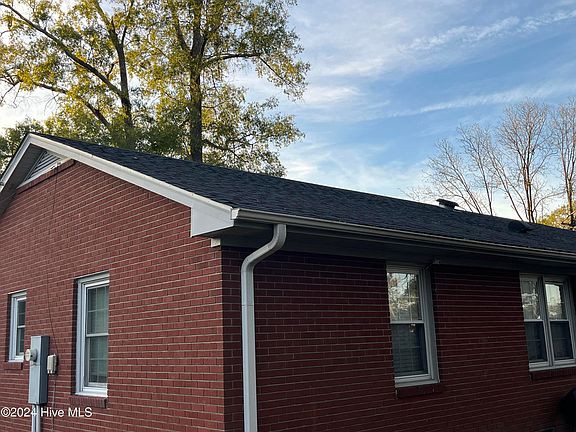 3rd image of 501 S Caswell Street