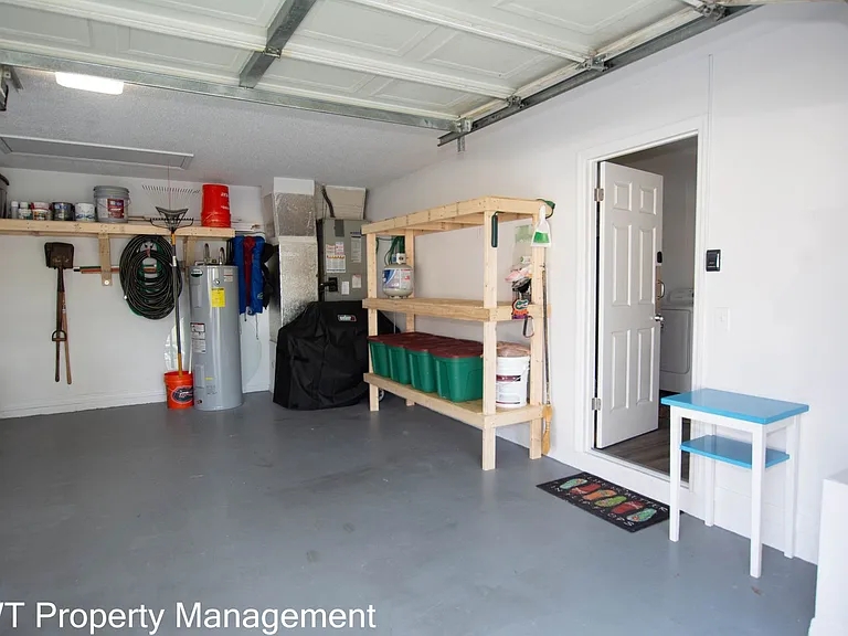 57 Florida Park Dr — Photo 24