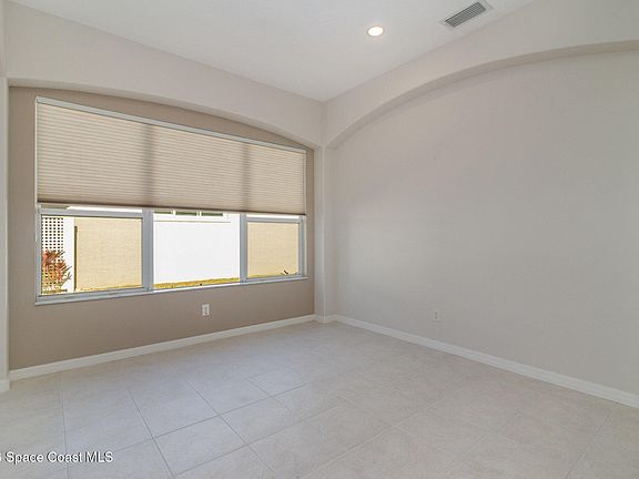 5th image of 5334 Creekwood Dr