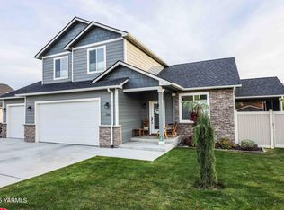 7500 W Viewcrest Way, Yakima, WA 98908