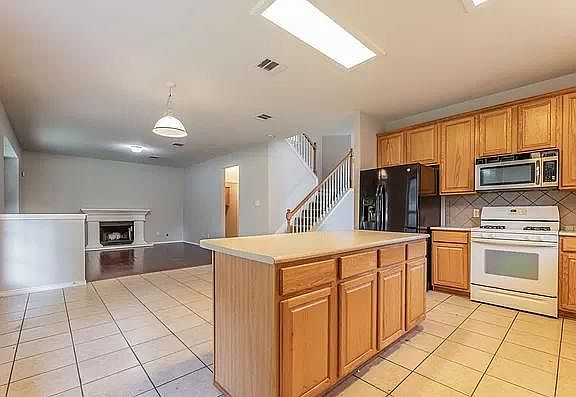 5th image of 1501 Black Bear Dr