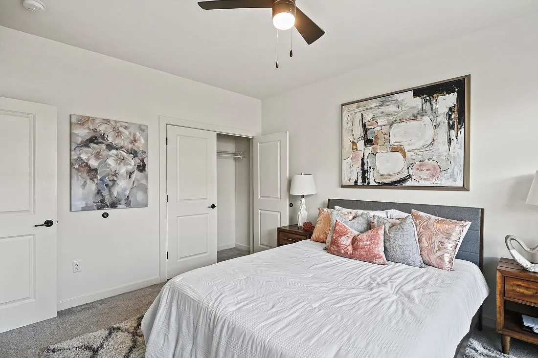 Emerson Flats — Photo 1