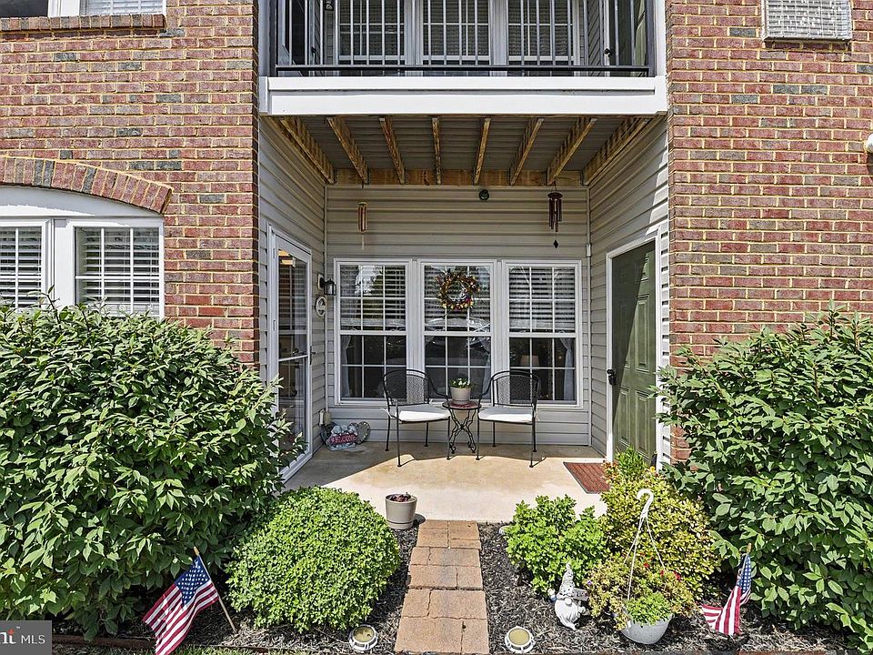 1st image of 812 Long Dr APT A