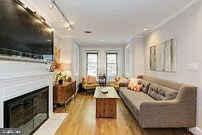 1449 Corcoran St NW #1 — Photo 4
