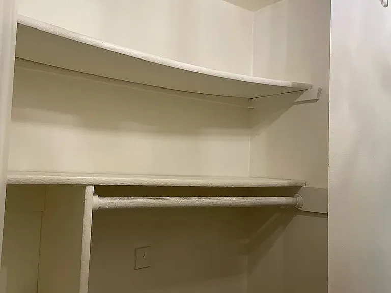 324 Pearl St #4C — Photo 6