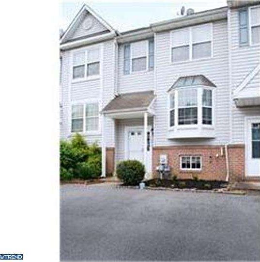 1st image of 124 Valerie Ln