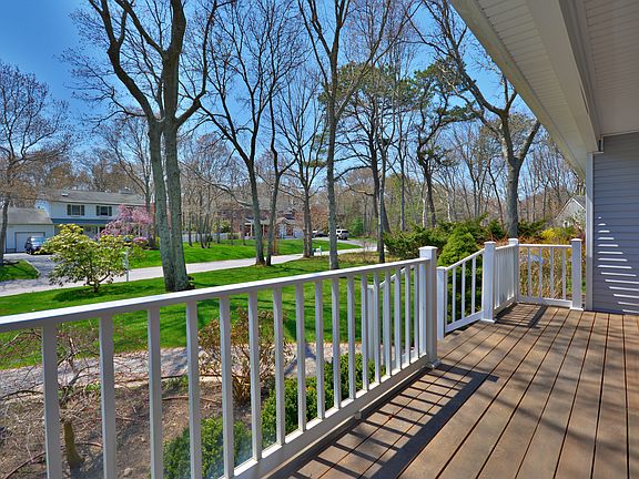 2nd image of 16 White Birch Trl