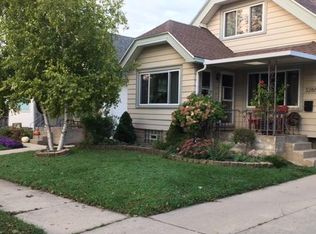 3286 S Swain Ct, Milwaukee, WI 53207