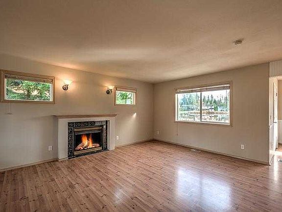 Family room1