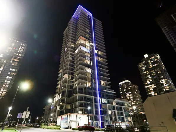 699 Whiting Way #1608, Coquitlam, BC V3J 7W9