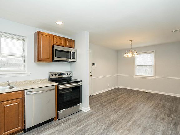 Kitchen & Dining Room