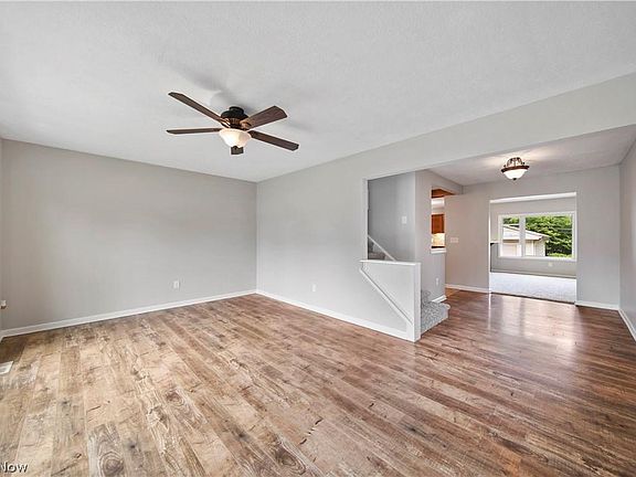 2nd image of 30227 Truman Ave