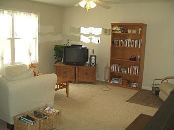 3rd image of 2949 Valley Dr