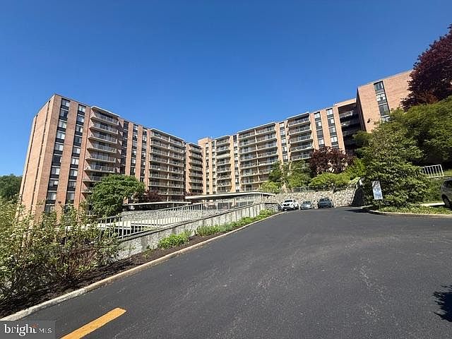 1st image of 801 Yale Ave APT 628