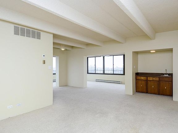3rd image of 130 N Pearl St APT 804