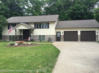 6951 Lyons Rd, Portland, MI 48875