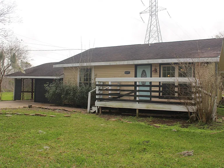 6377 County Road 659 — Photo 4