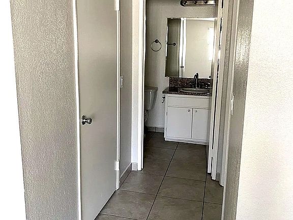 4th image of 14000 Foothill Blvd #30