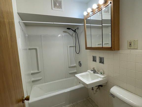 5th image of 509 Kungs Way APT 1N