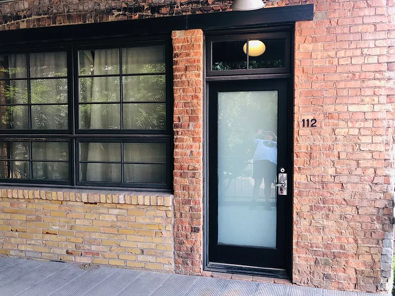 346 W Pierpont Ave #W112 — Photo 2