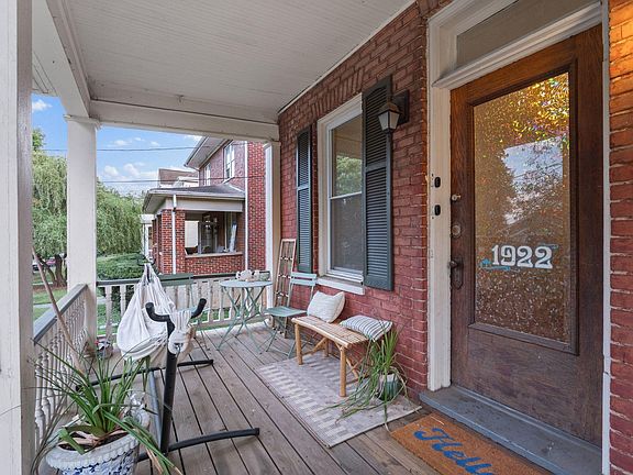 4th image of 1922 Oxford Ave SW