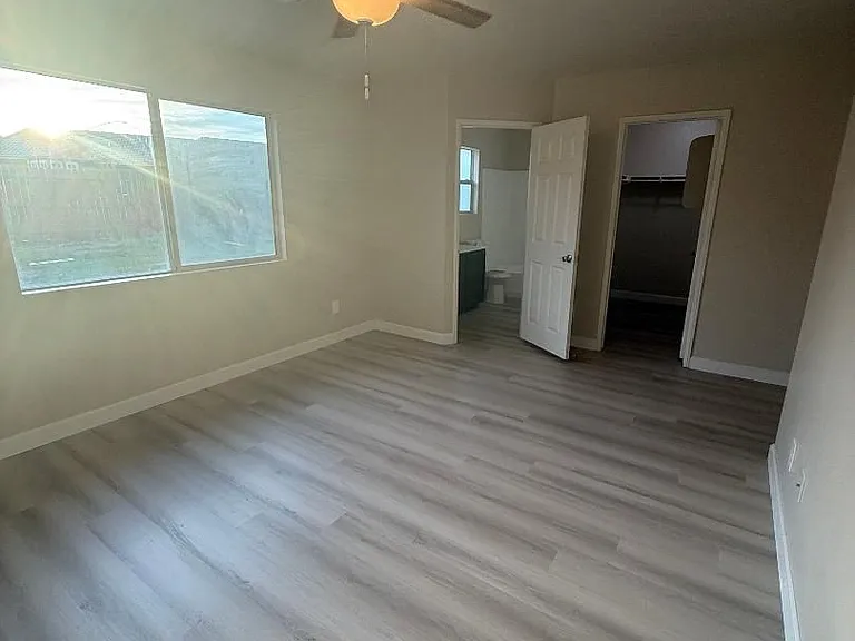 701 E Rivera Ave — Photo 13