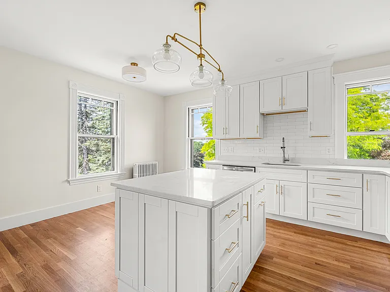 18 Loring Ave #2 — Photo 6
