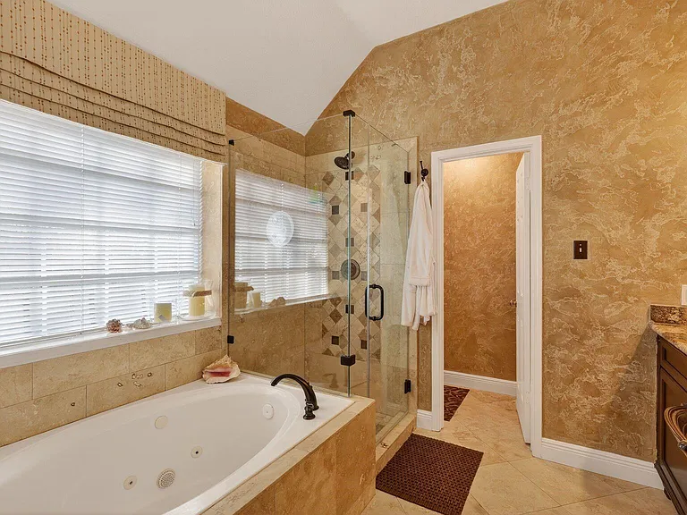 502 Ernst Ct — Photo 30