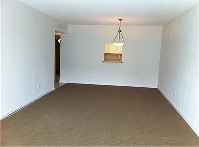 5th image of 19370 Collins Ave APT 1012