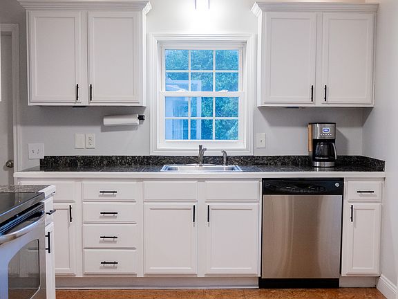 5th image of 46 Skinner Road