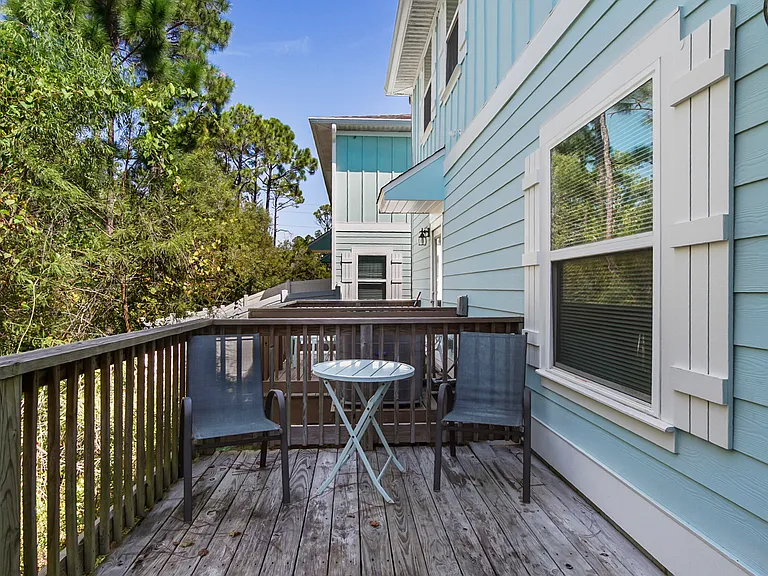 1881 Pointe Dr — Photo 29
