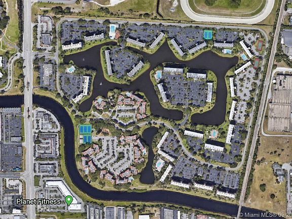 4th image of 2307 S Cypress Bend Dr APT 309A