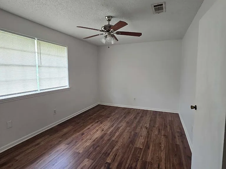 7032 Bundy Rd — Photo 7