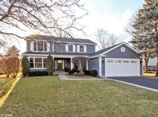 540 Ridgewood Dr, Cary, IL 60013