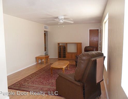 4th image of 500 E Laurel Dr