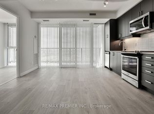 7895 Jane St #1804, Vaughan, ON L4K 0K2
