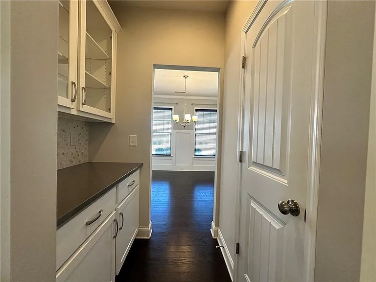 3253 Cavendish Ct — Photo 8