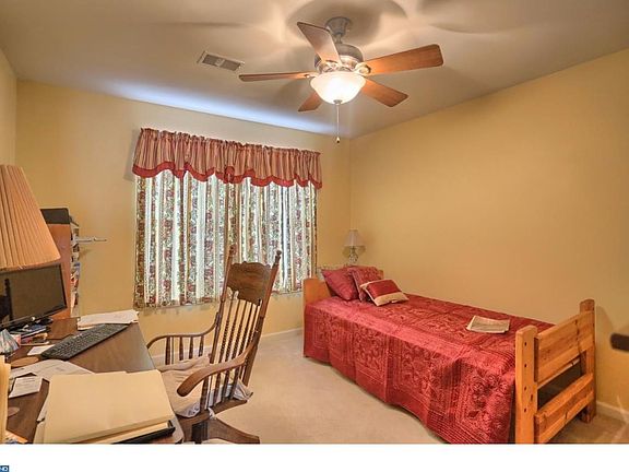 5th image of 106 N Savanna Dr