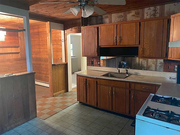 5th image of 236 Orchid Dr